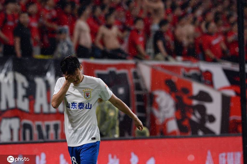 特巴斯此前辞去了西甲主席职务，并宣布参加下一届西甲主席竞选，六台表示，特巴斯接下来将担任西甲临时主席，如果没有出现上诉，那么12月12日他将被正式任命。